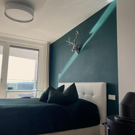 Alpen-Panorama Suite - Einzigartige Privatsuite Hoch Ueber Muenchen, 12Tes Og, Alpenblick, Loggia, Whirlpool, 15 Minuten Zum Zentrum, Ruhe Und Erholung In Der Stadt Muenchen Fuer Privat Und Geschaeftlich Reisende Экстерьер фото