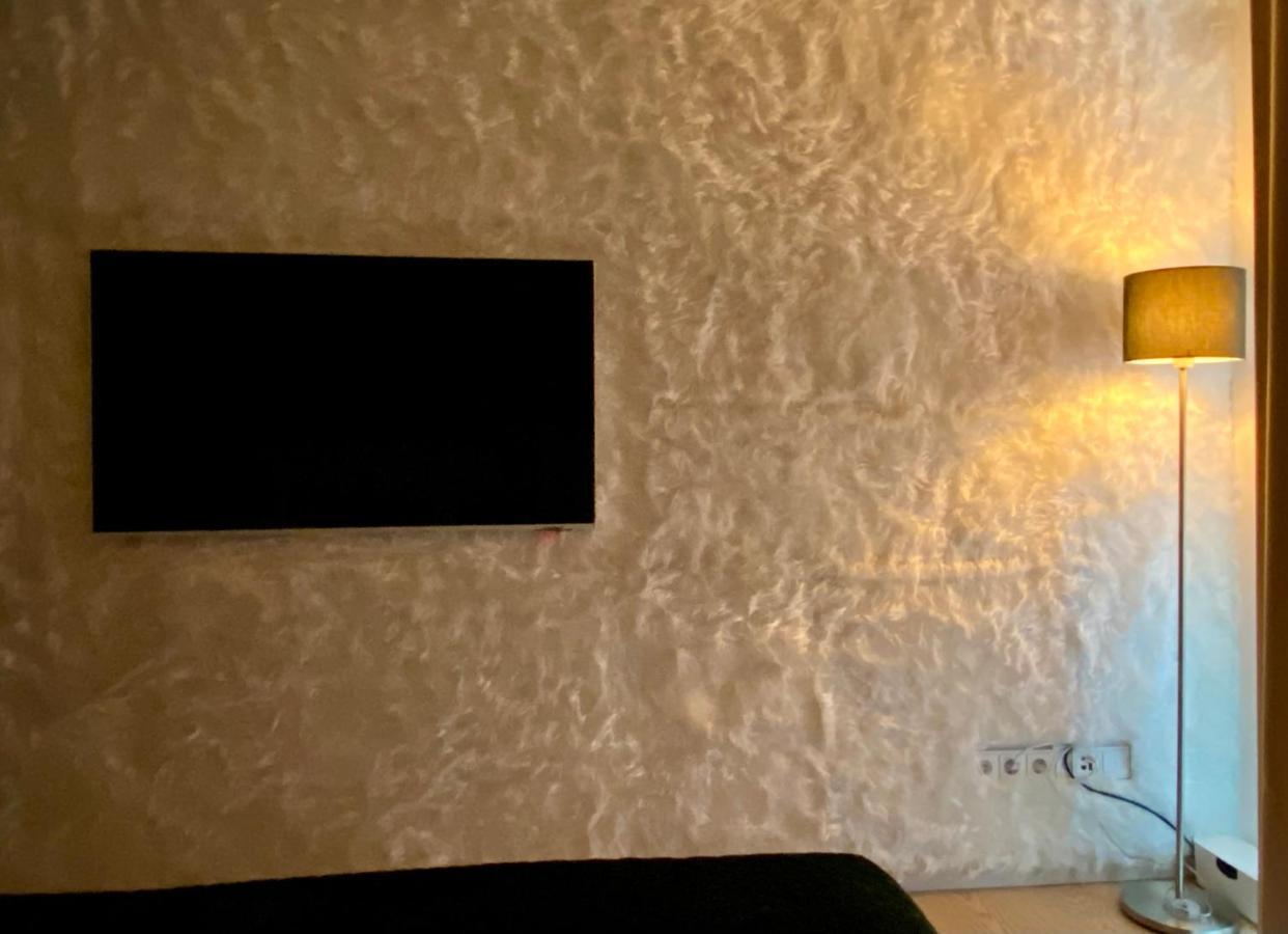Alpen-Panorama Suite - Einzigartige Privatsuite Hoch Ueber Muenchen, 12Tes Og, Alpenblick, Loggia, Whirlpool, 15 Minuten Zum Zentrum, Ruhe Und Erholung In Der Stadt Muenchen Fuer Privat Und Geschaeftlich Reisende Экстерьер фото