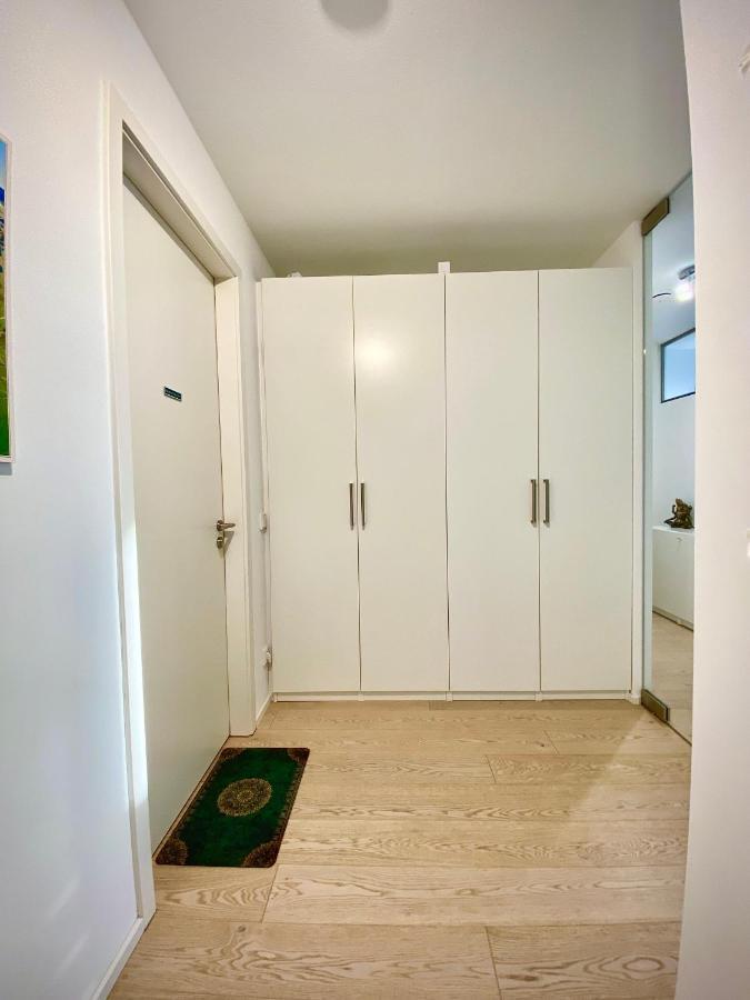 Alpen-Panorama Suite - Einzigartige Privatsuite Hoch Ueber Muenchen, 12Tes Og, Alpenblick, Loggia, Whirlpool, 15 Minuten Zum Zentrum, Ruhe Und Erholung In Der Stadt Muenchen Fuer Privat Und Geschaeftlich Reisende Экстерьер фото